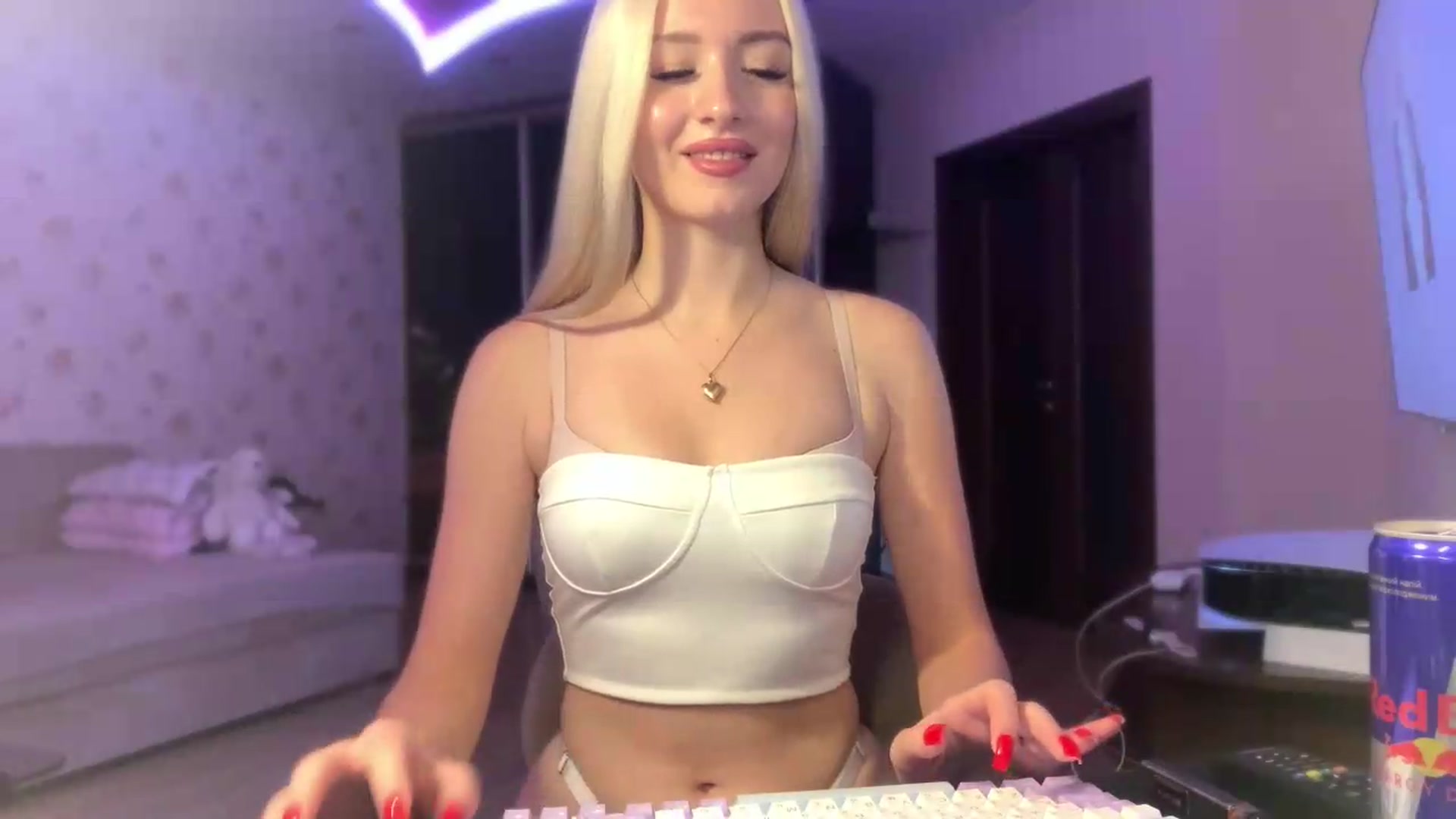Gallery image thumbnail from SyndyRein's myfreecams stream on, 07/23/2026, 12:35 image 17 of 20