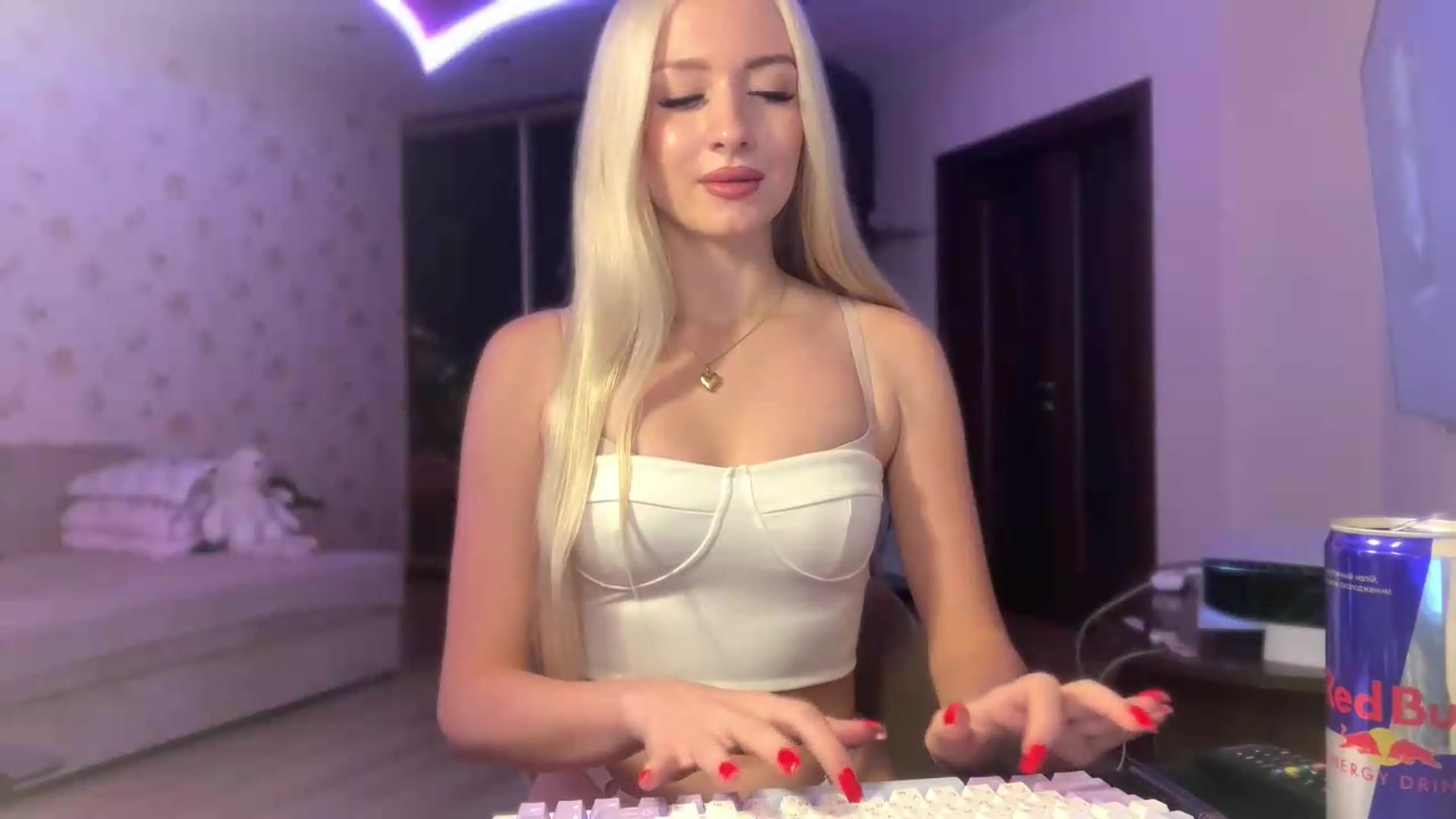 Gallery image thumbnail from SyndyRein's myfreecams stream on, 07/23/2026, 12:35 image 13 of 20