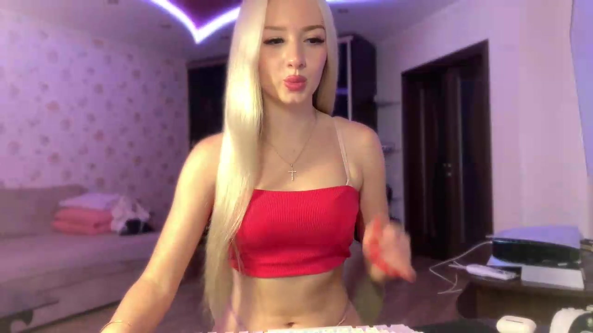 Gallery image thumbnail from SyndyRein's myfreecams stream on, 07/28/2026, 11:18 image 18 of 20