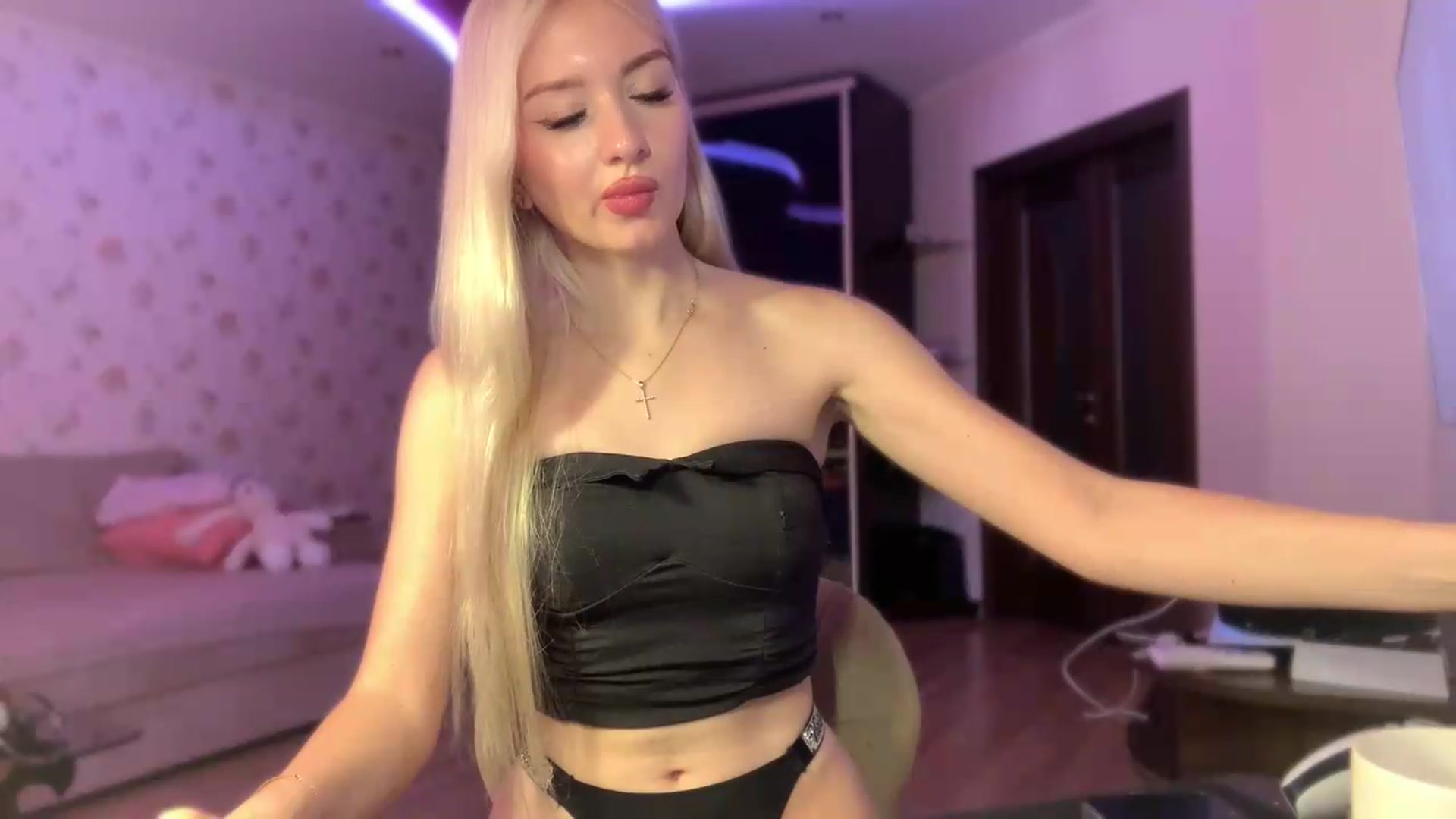 Gallery image thumbnail from SyndyRein's myfreecams stream on, 07/30/2026, 13:30 image 2 of 20
