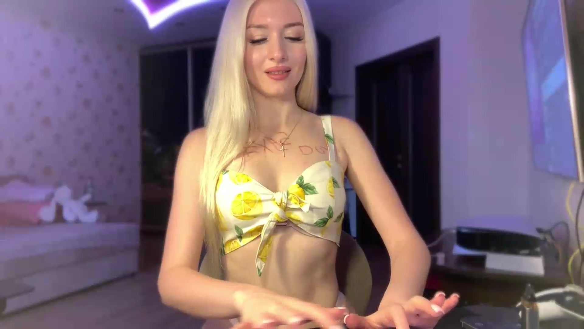 Gallery image thumbnail from SyndyRein's myfreecams stream on, 08/04/2026, 12:19 image 4 of 20