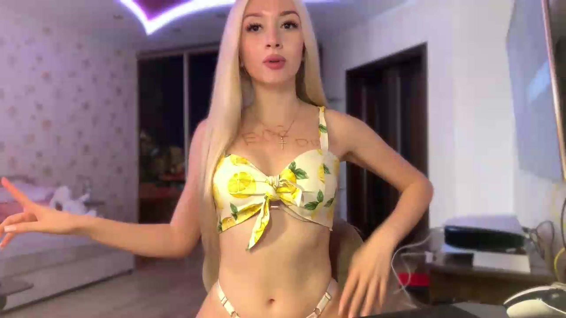 Gallery image thumbnail from SyndyRein's myfreecams stream on, 08/04/2026, 13:12 image 5 of 20