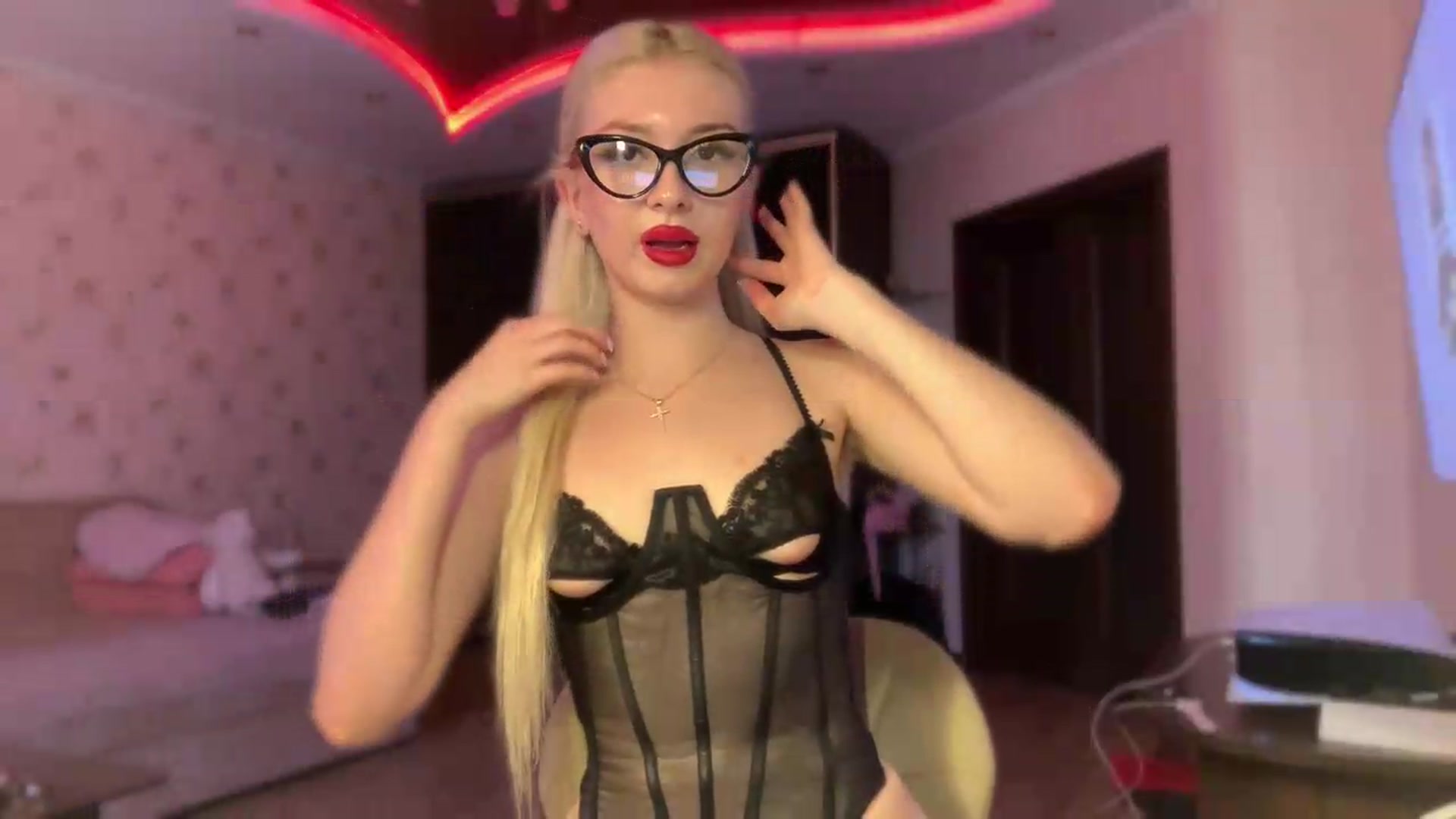Gallery image thumbnail from SyndyRein's myfreecams stream on, 08/05/2026, 10:08 image 17 of 20