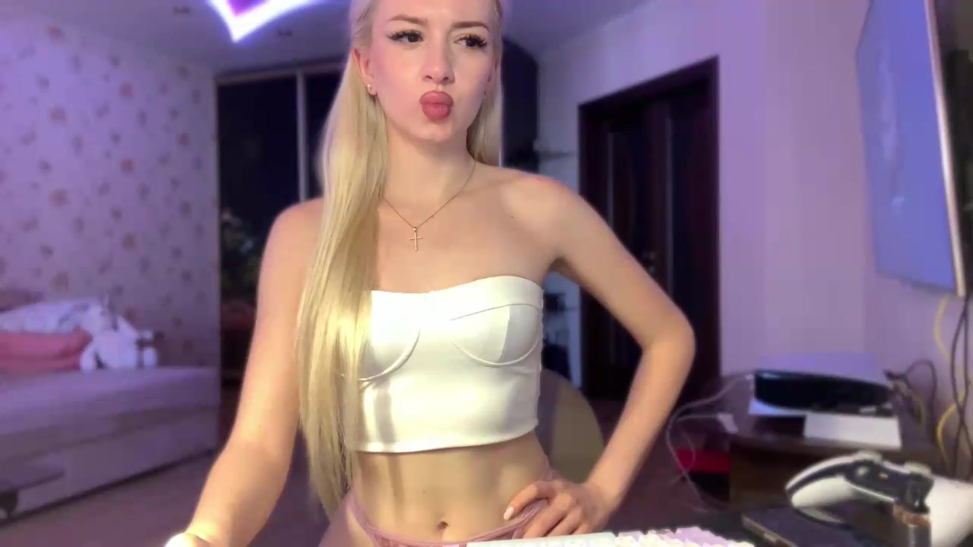 Gallery image thumbnail from SyndyRein's myfreecams stream on, 08/06/2026, 09:57 image 7 of 20