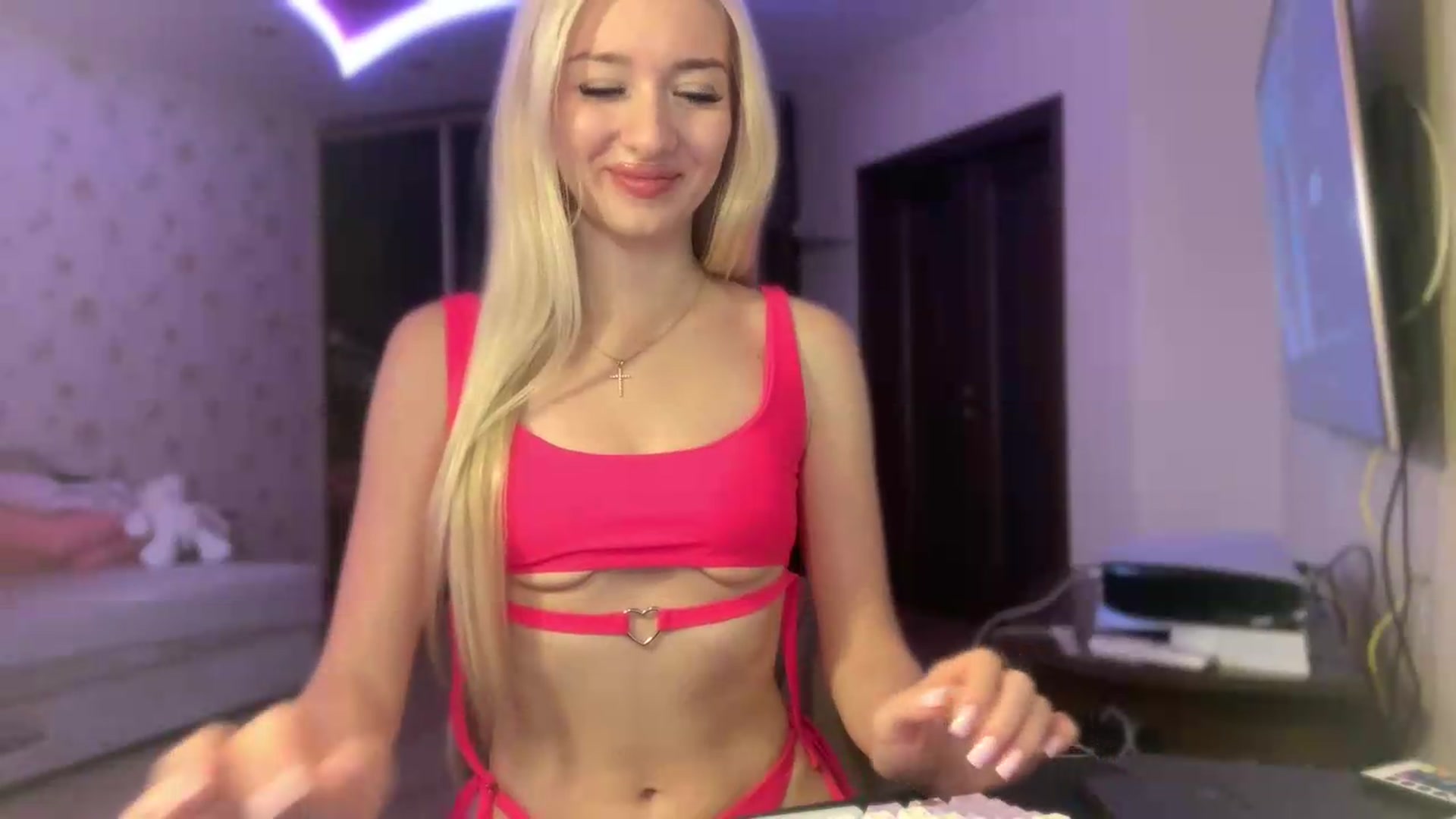 Gallery image thumbnail from SyndyRein's myfreecams stream on, 08/07/2026, 12:19 image 20 of 20