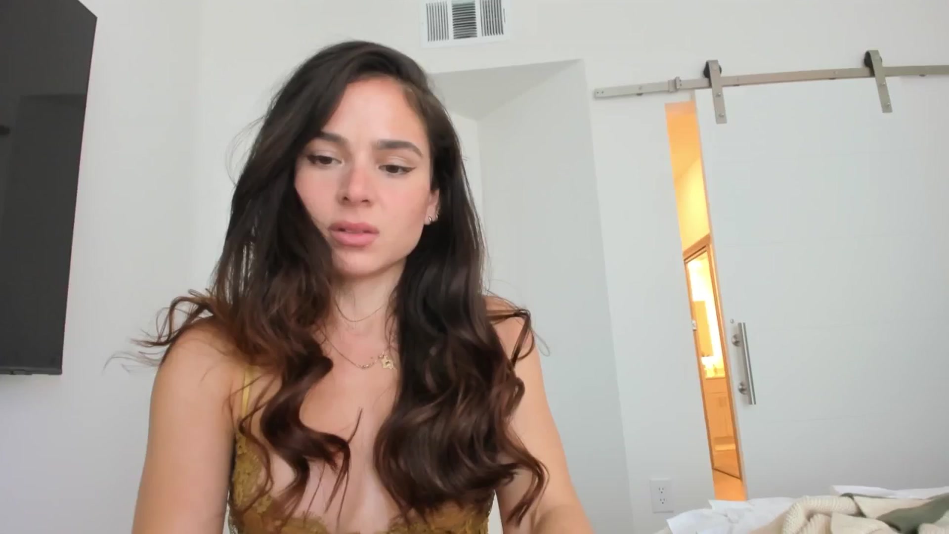 Gallery image thumbnail from TATATYLEY's myfreecams stream on, 05/30/2025, 02:15 image 4 of 20