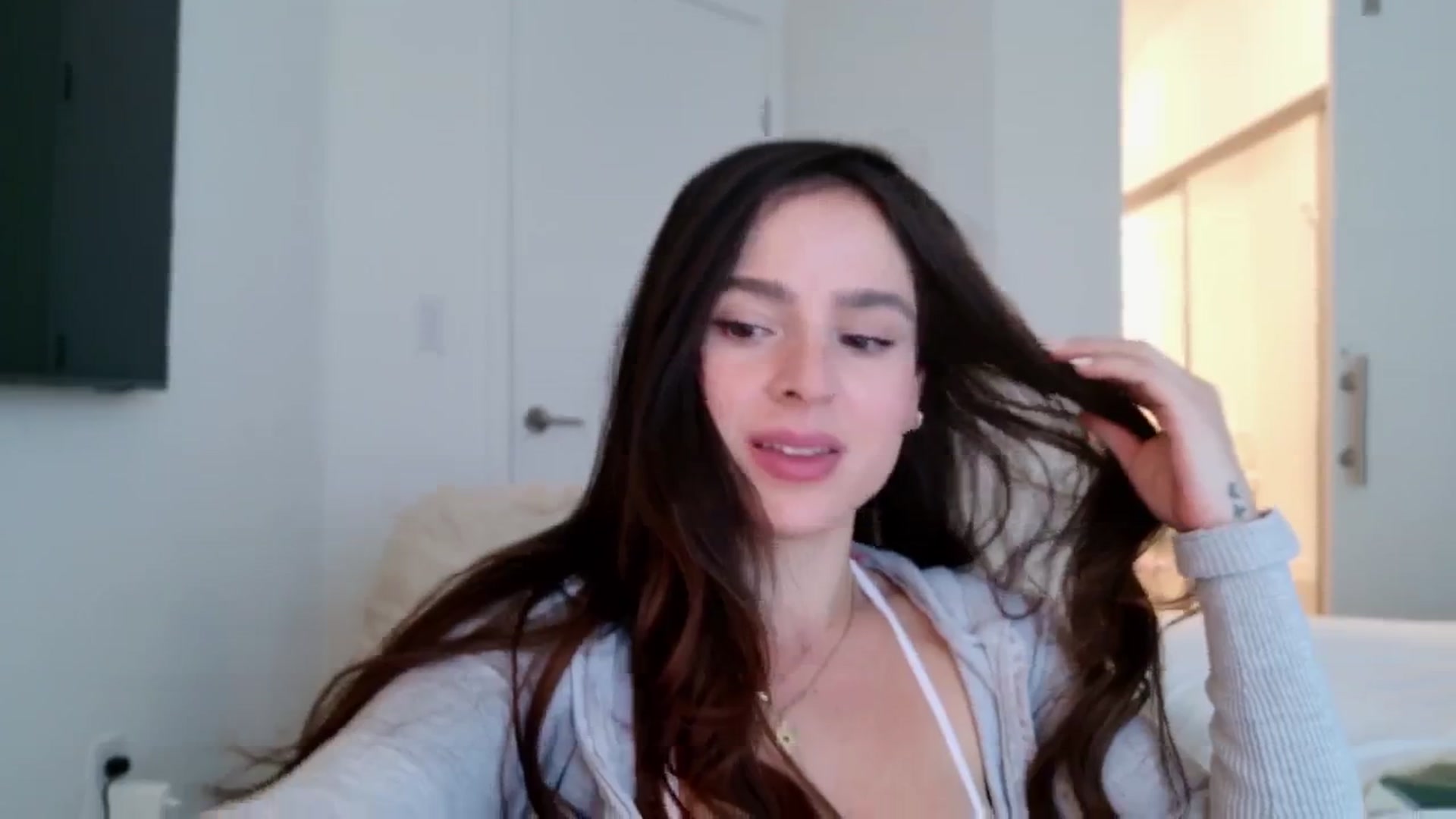 Gallery image thumbnail from TATATYLEY's myfreecams stream on, 07/11/2025, 04:14 image 10 of 20