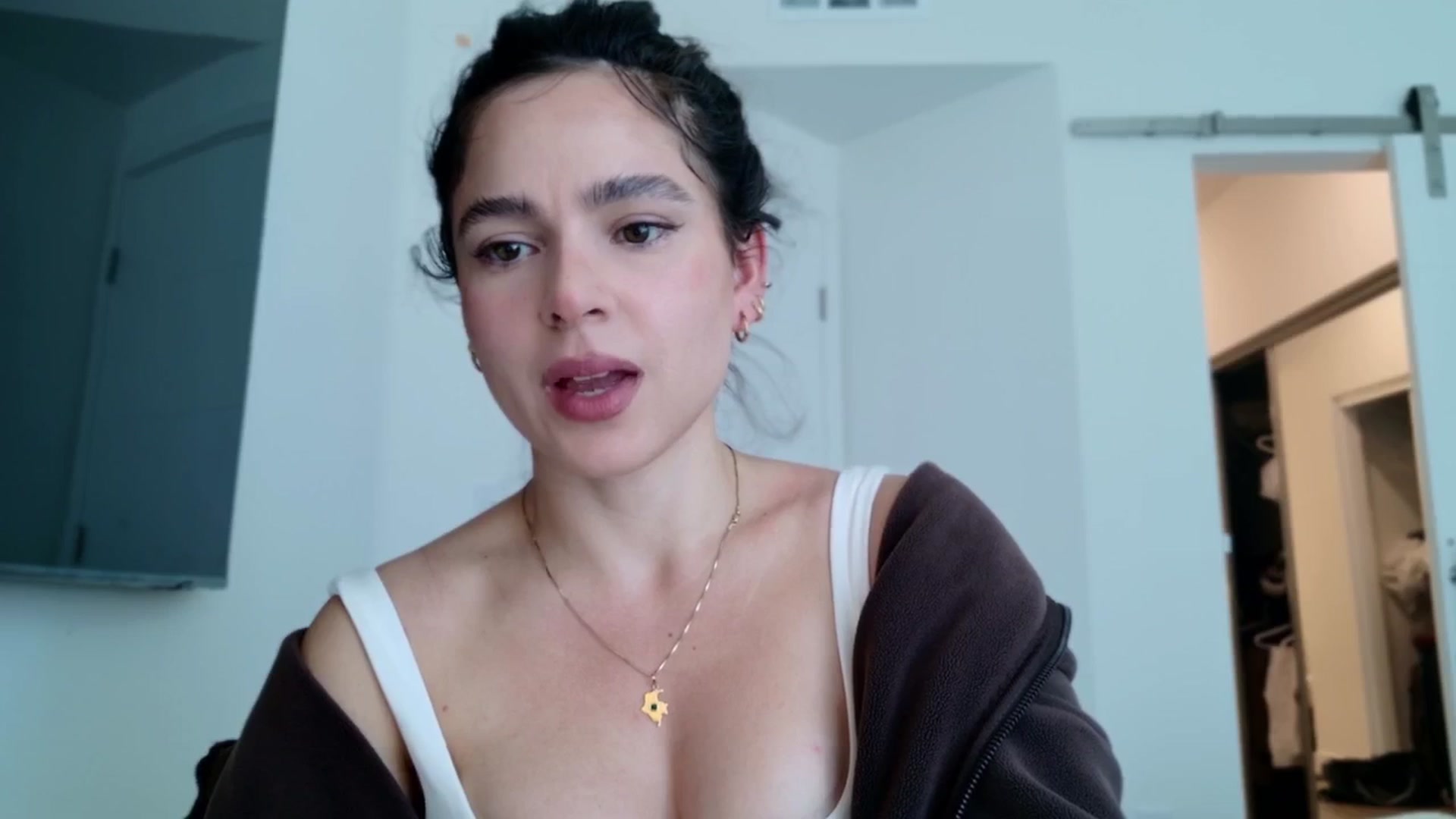 Gallery image thumbnail from TATATYLEY's myfreecams stream on, 07/16/2025, 24:00 image 18 of 20