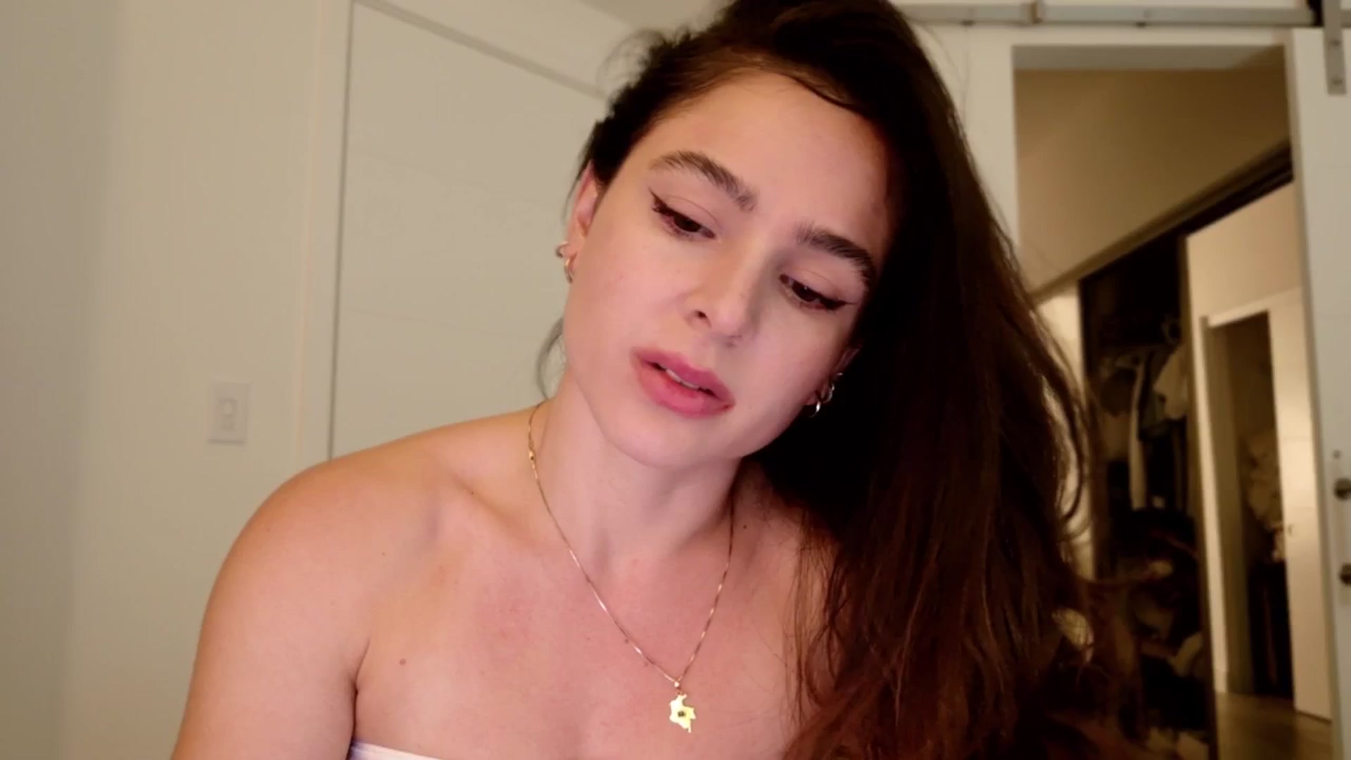 Gallery image thumbnail from TATATYLEY's myfreecams stream on, 07/30/2025, 05:05 image 17 of 20