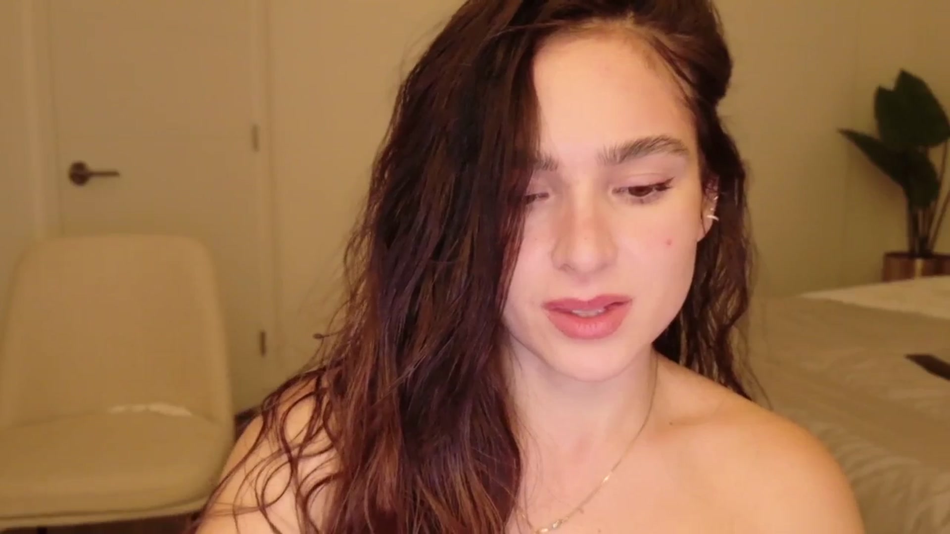 Gallery image thumbnail from TATATYLEY's myfreecams stream on, 08/05/2025, 05:09 image 9 of 20