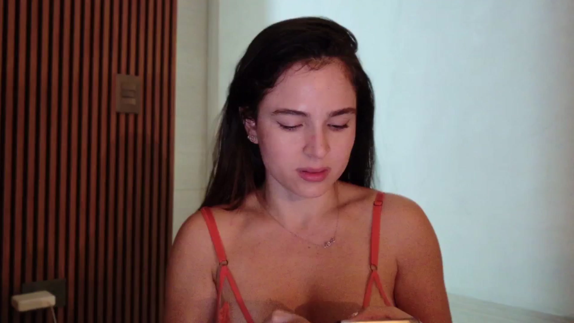 Gallery image thumbnail from TATATYLEY's myfreecams stream on, 08/18/2025, 24:32 image 15 of 20