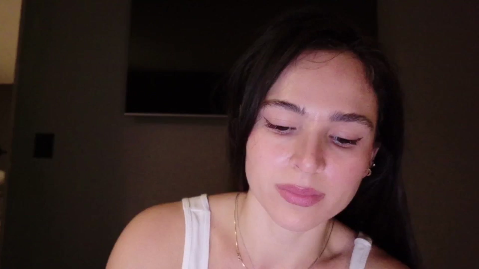 Gallery image thumbnail from TATATYLEY's myfreecams stream on, 08/26/2025, 01:06 image 18 of 20