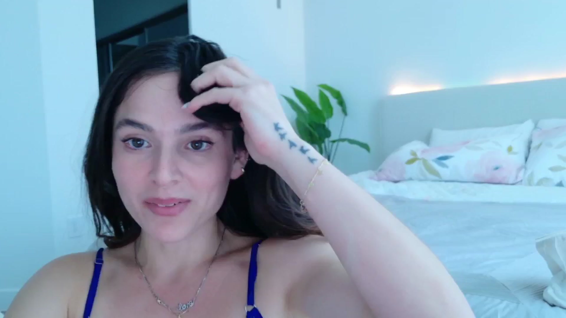 Gallery image thumbnail from TATATYLEY's myfreecams stream on, 09/15/2025, 02:22 image 15 of 20