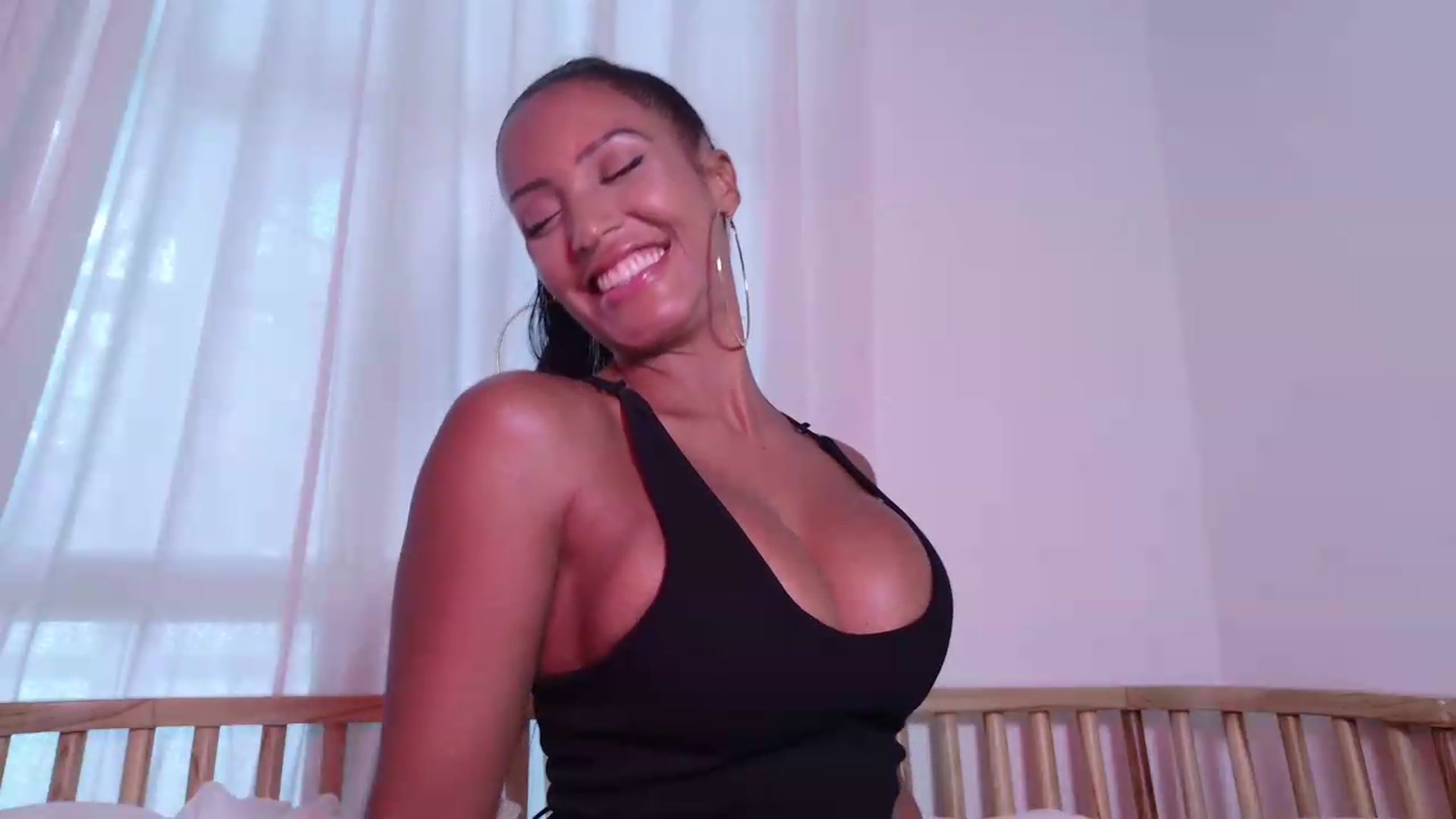 Gallery image thumbnail from TATIANNA's myfreecams stream on, 07/24/2026, 04:59 image 20 of 20
