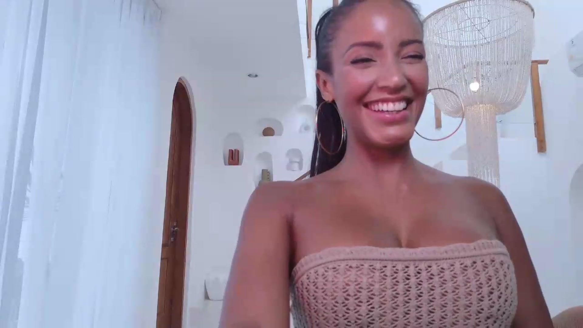 Gallery image thumbnail from TATIANNA's myfreecams stream on, 07/26/2026, 09:03 image 14 of 20