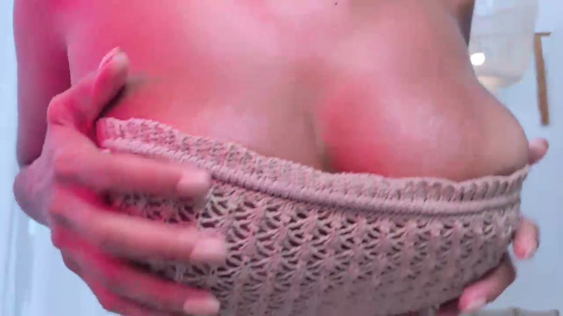 Gallery image thumbnail from TATIANNA's myfreecams stream on, 07/26/2026, 09:03 image 17 of 20