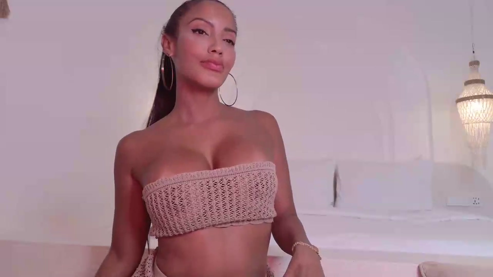 Gallery image thumbnail from TATIANNA's myfreecams stream on, 07/26/2026, 09:28 image 15 of 20