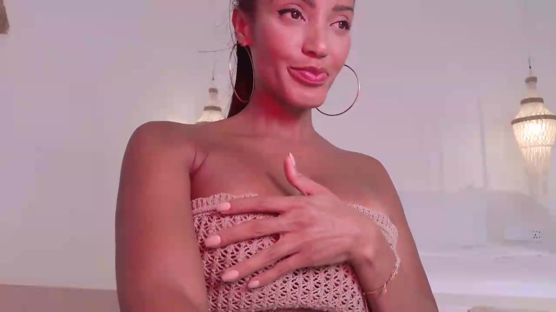 Gallery image thumbnail from TATIANNA's myfreecams stream on, 07/26/2026, 09:28 image 10 of 20