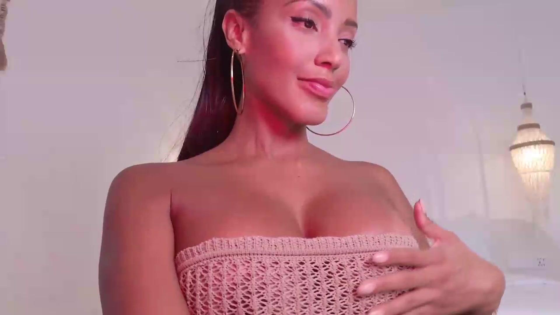 Gallery image thumbnail from TATIANNA's myfreecams stream on, 07/26/2026, 09:28 image 11 of 20