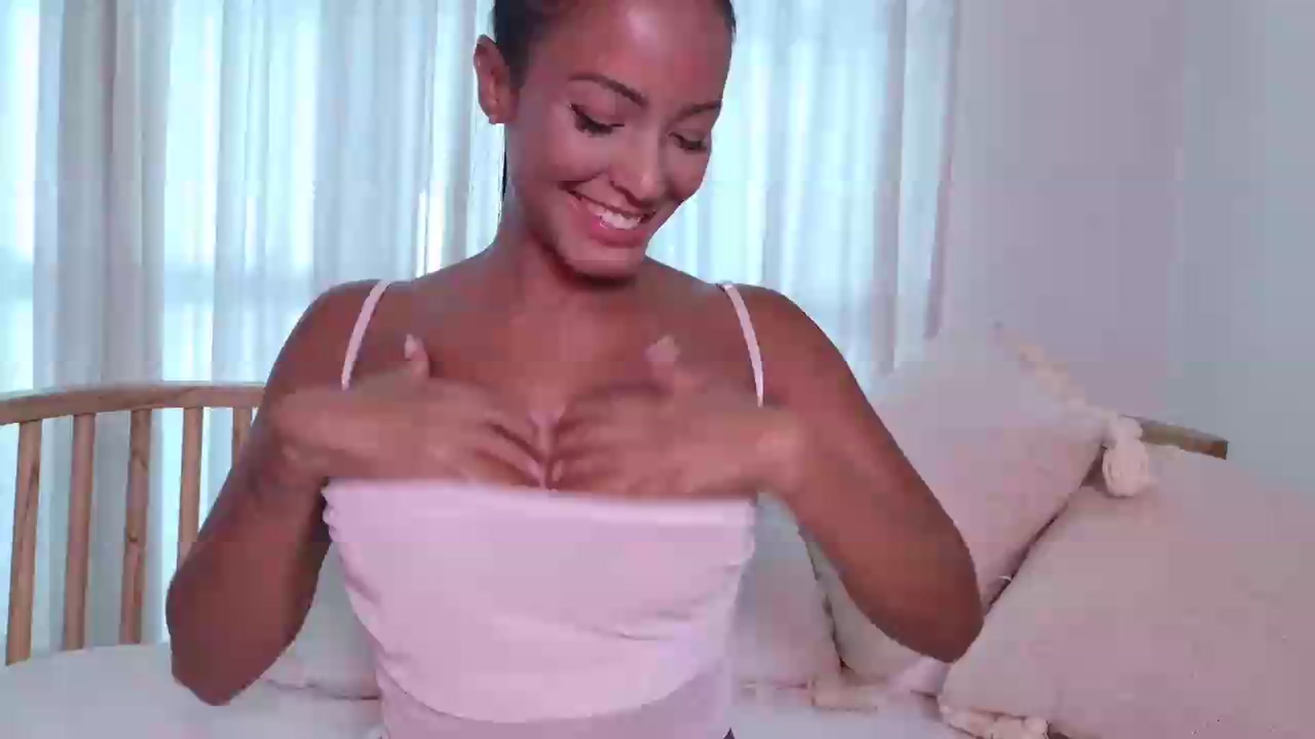 Gallery image thumbnail from TATIANNA's myfreecams stream on, 09/01/2026, 04:13 image 1 of 20