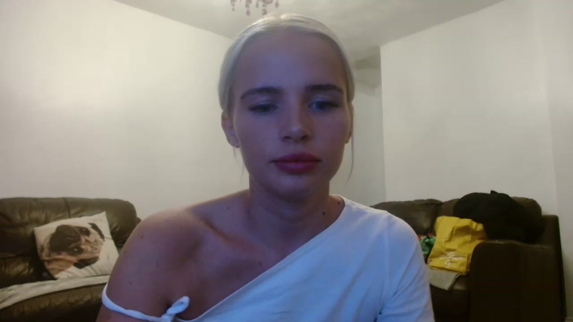 Gallery image thumbnail from TBritishDoll's myfreecams stream on, 11/17/2022, 22:45 image 20 of 20