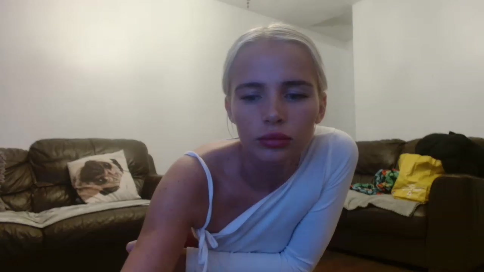 Gallery image thumbnail from TBritishDoll's myfreecams stream on, 11/17/2022, 23:56 image 12 of 20