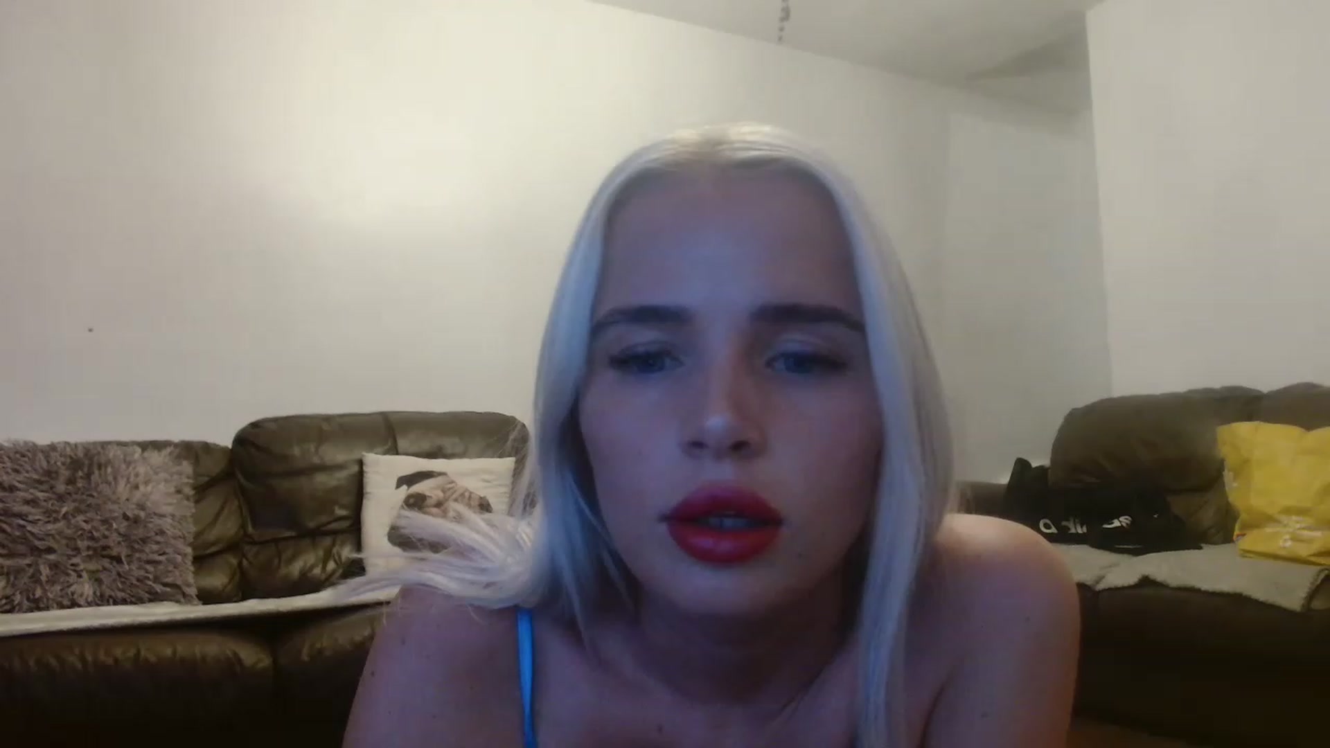 Gallery image thumbnail from TBritishDoll's myfreecams stream on, 11/19/2022, 21:34 image 1 of 20