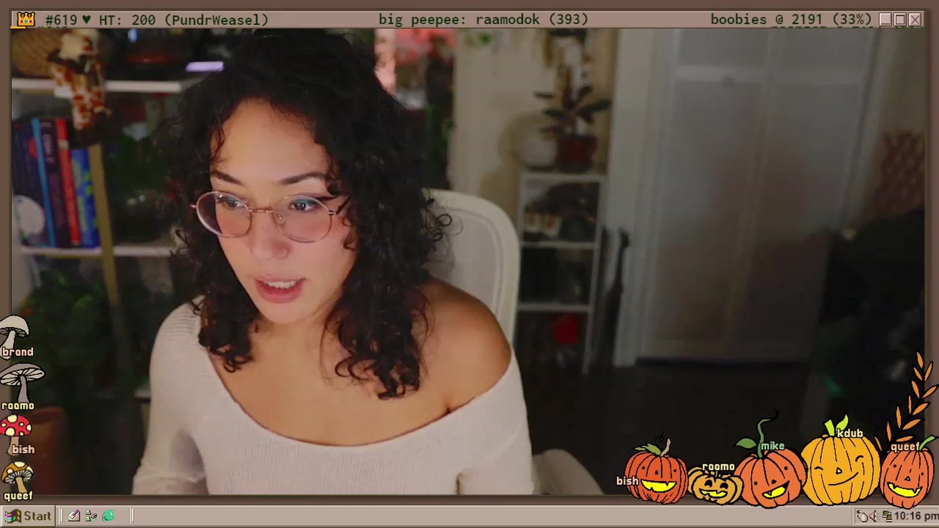Gallery image thumbnail from TERRA's myfreecams stream on, 11/25/2022, 04:03 image 12 of 20