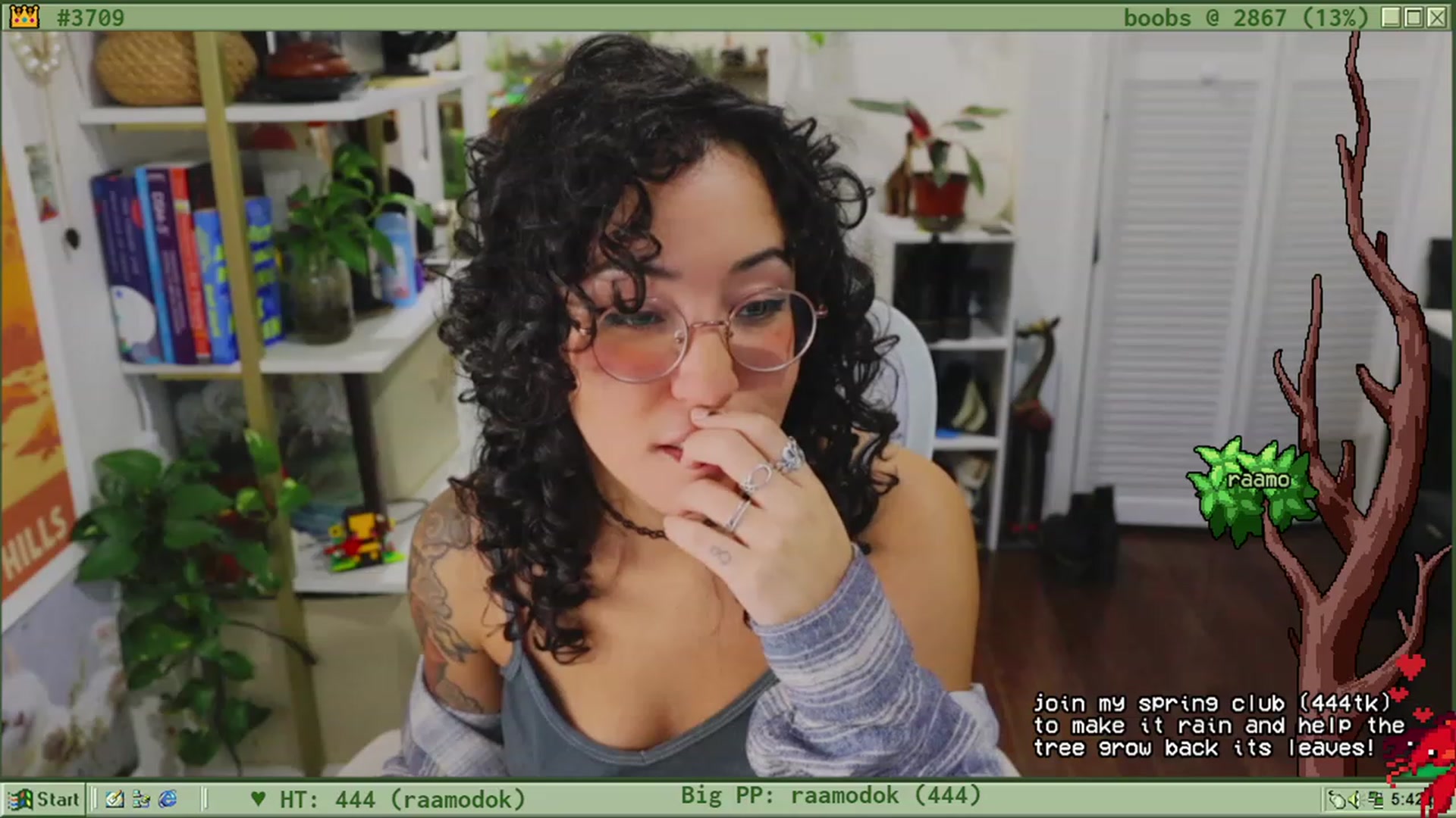 Gallery image thumbnail from TERRA's myfreecams stream on, 03/03/2023, 24:10 image 5 of 20
