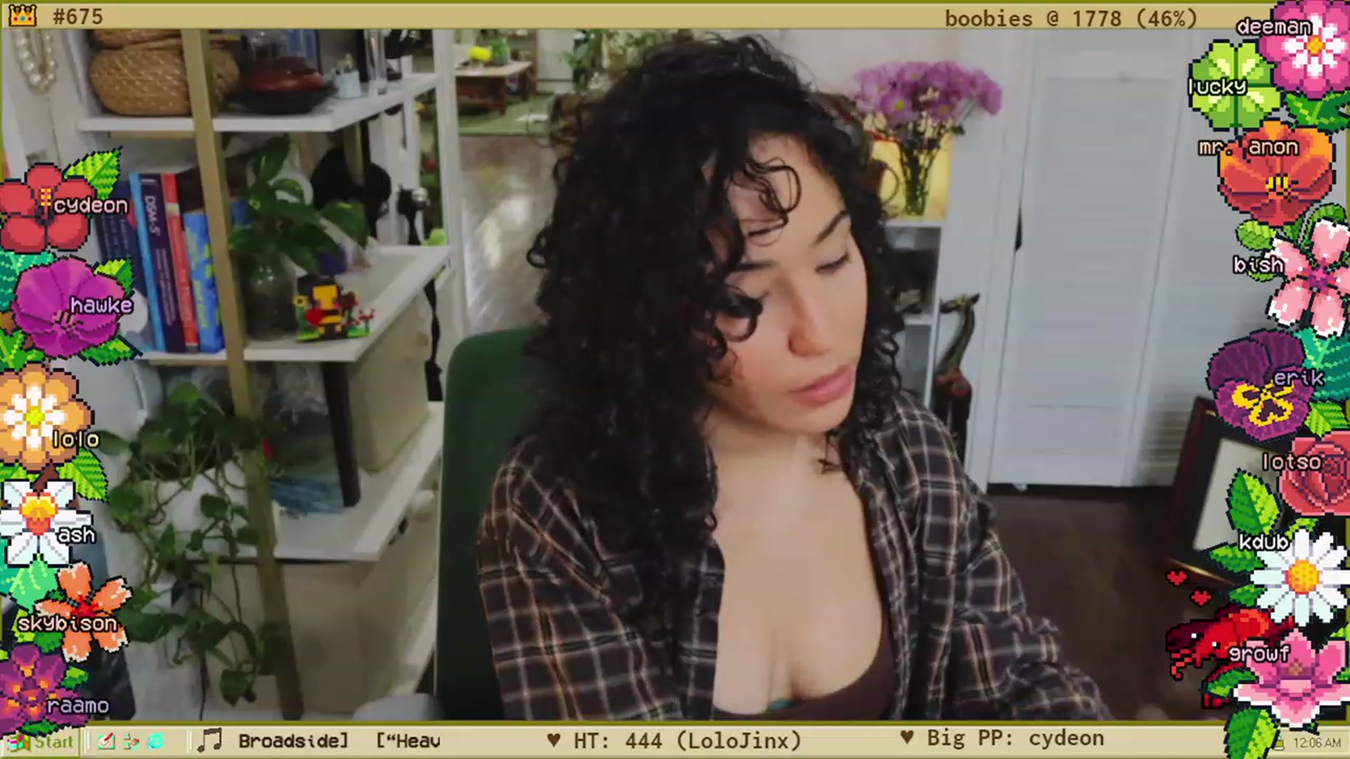 Gallery image thumbnail from TERRA's myfreecams stream on, 04/07/2023, 22:07 image 6 of 20