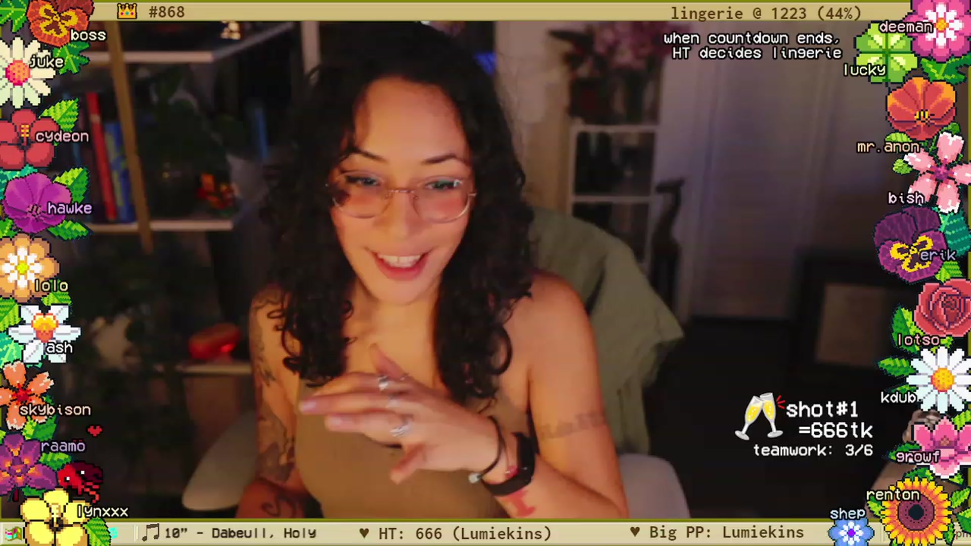 Gallery image thumbnail from TERRA's myfreecams stream on, 04/14/2023, 02:54 image 9 of 20