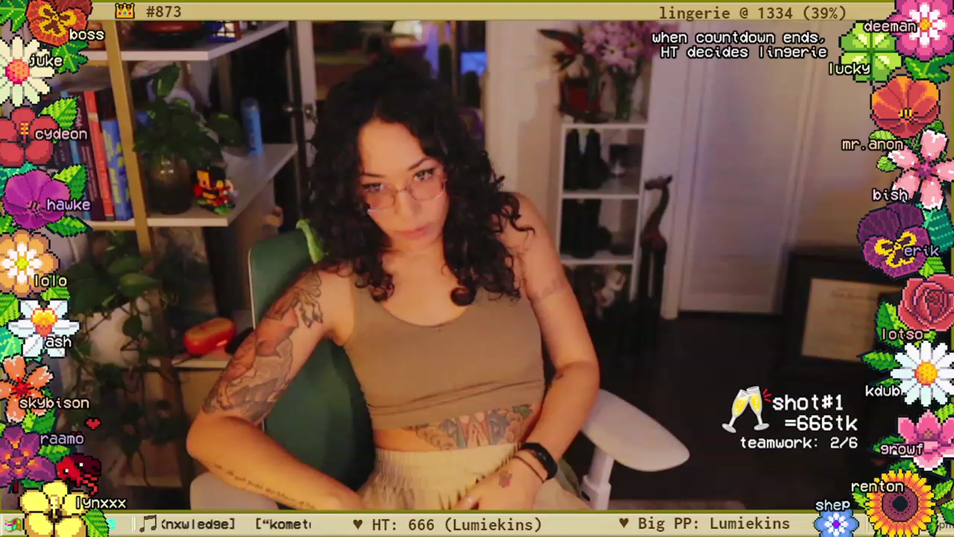 Gallery image thumbnail from TERRA's myfreecams stream on, 04/14/2023, 02:54 image 5 of 20