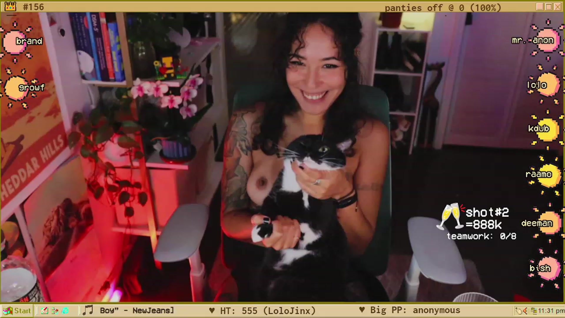 Gallery image thumbnail from TERRA's myfreecams stream on, 05/02/2023, 03:36 image 20 of 20