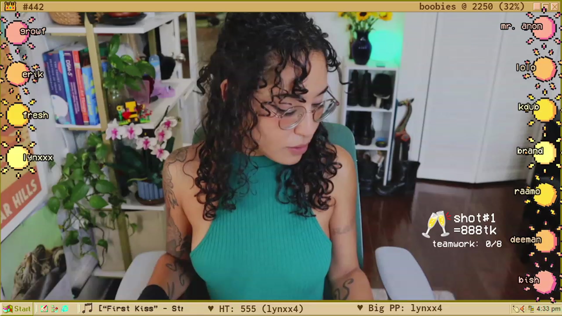 Gallery image thumbnail from TERRA's myfreecams stream on, 05/06/2023, 20:43 image 20 of 20