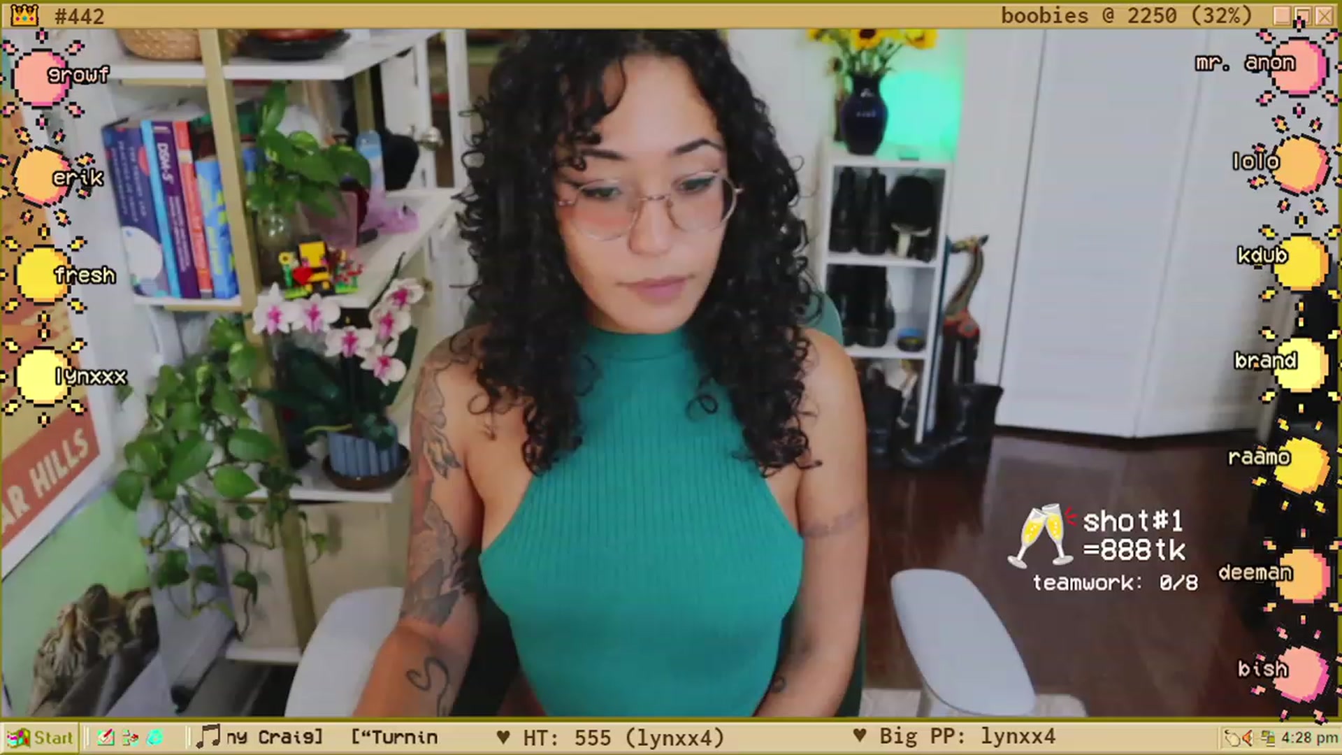 Gallery image thumbnail from TERRA's myfreecams stream on, 05/06/2023, 20:43 image 19 of 20