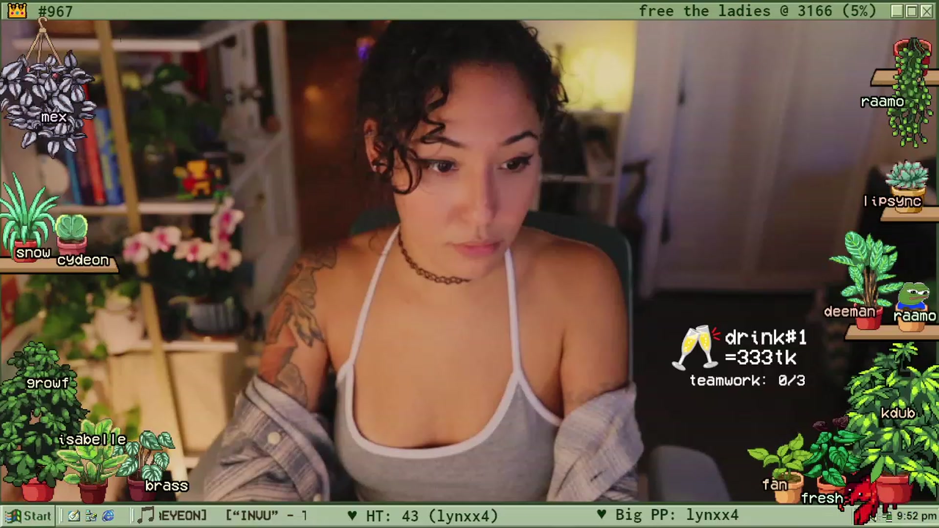 Gallery image thumbnail from TERRA's myfreecams stream on, 06/23/2023, 03:32 image 9 of 20
