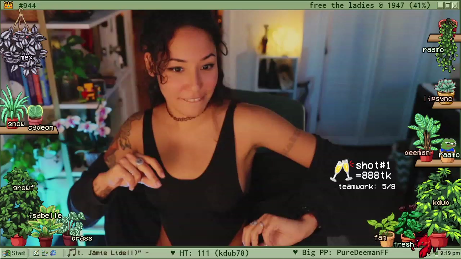 Gallery image thumbnail from TERRA's myfreecams stream on, 06/24/2023, 01:43 image 16 of 20