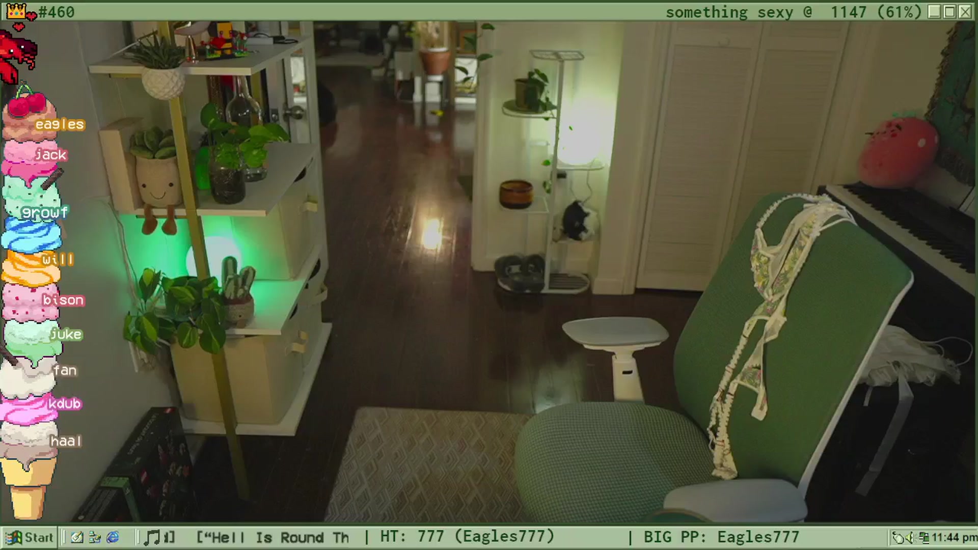 Gallery image thumbnail from TERRA's myfreecams stream on, 08/23/2024, 04:39 image 16 of 20