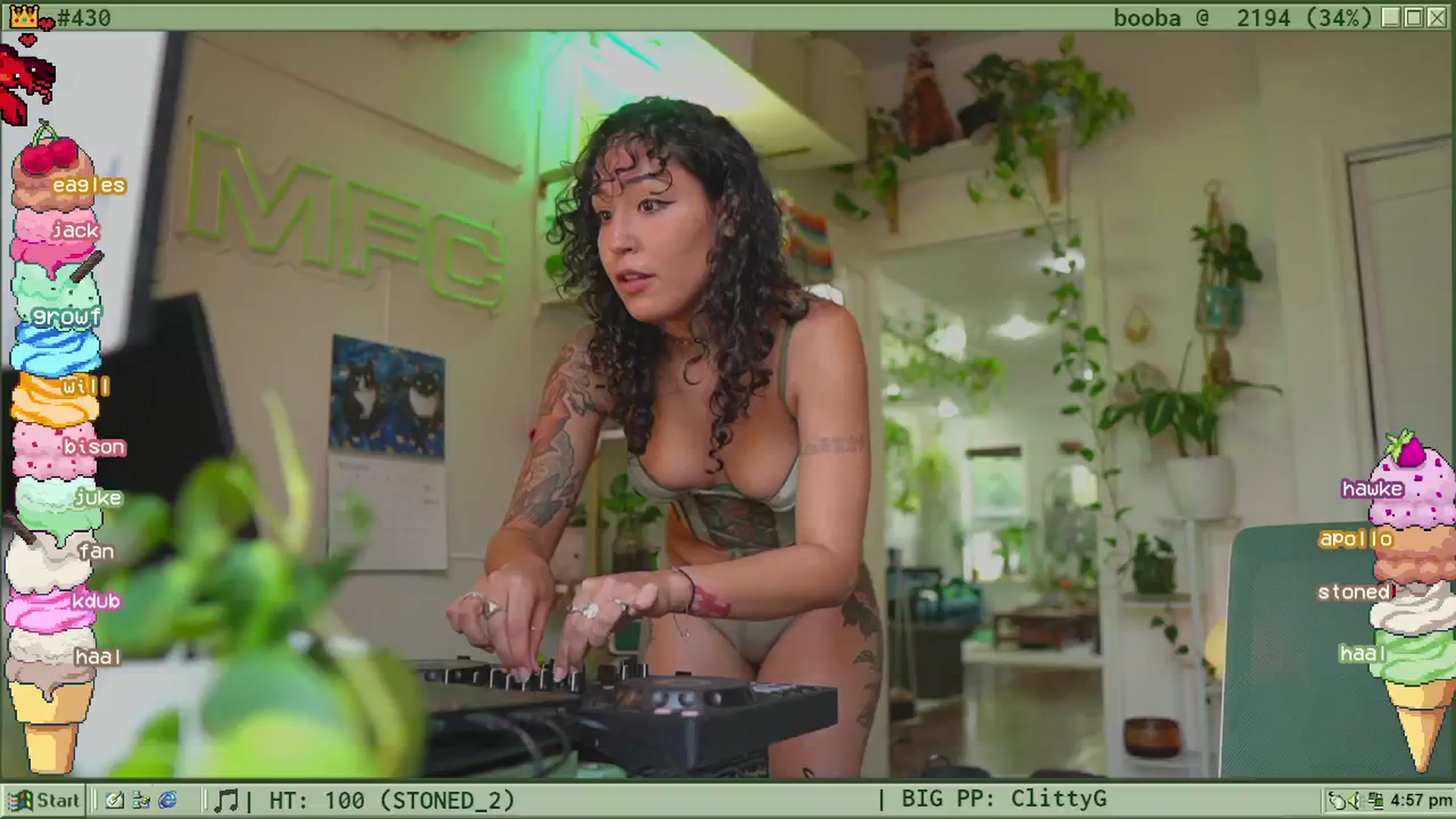 Gallery image thumbnail from TERRA's myfreecams stream on, 08/30/2024, 21:32 image 12 of 20