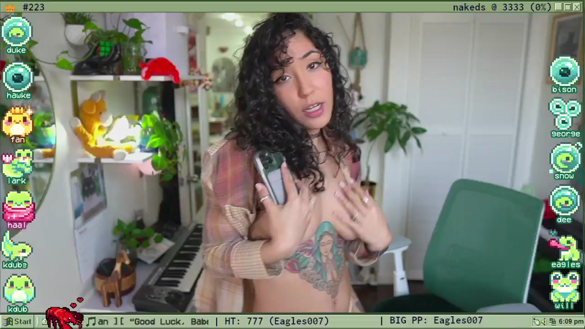 Gallery image thumbnail from TERRA's myfreecams stream on, 03/14/2025, 23:00 image 13 of 20
