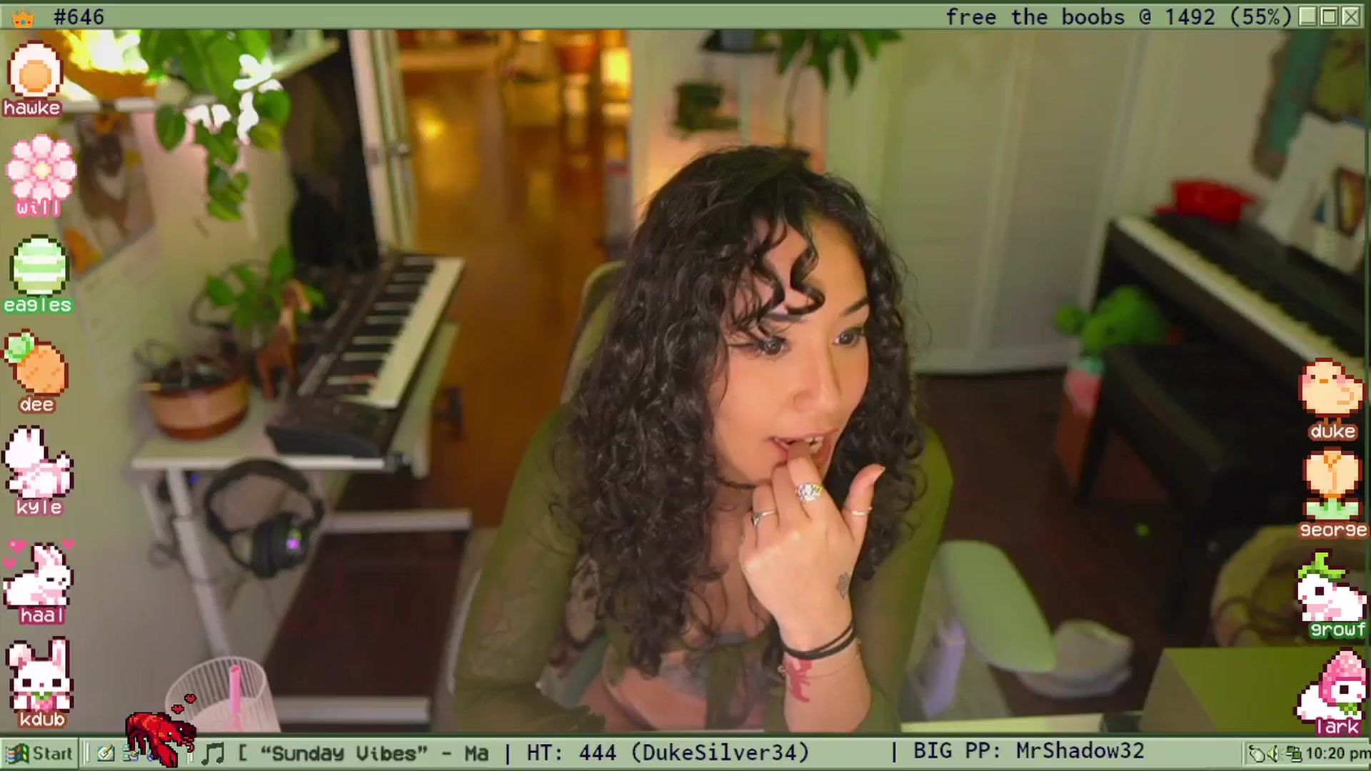 Gallery image thumbnail from TERRA's myfreecams stream on, 04/25/2025, 03:15 image 13 of 20