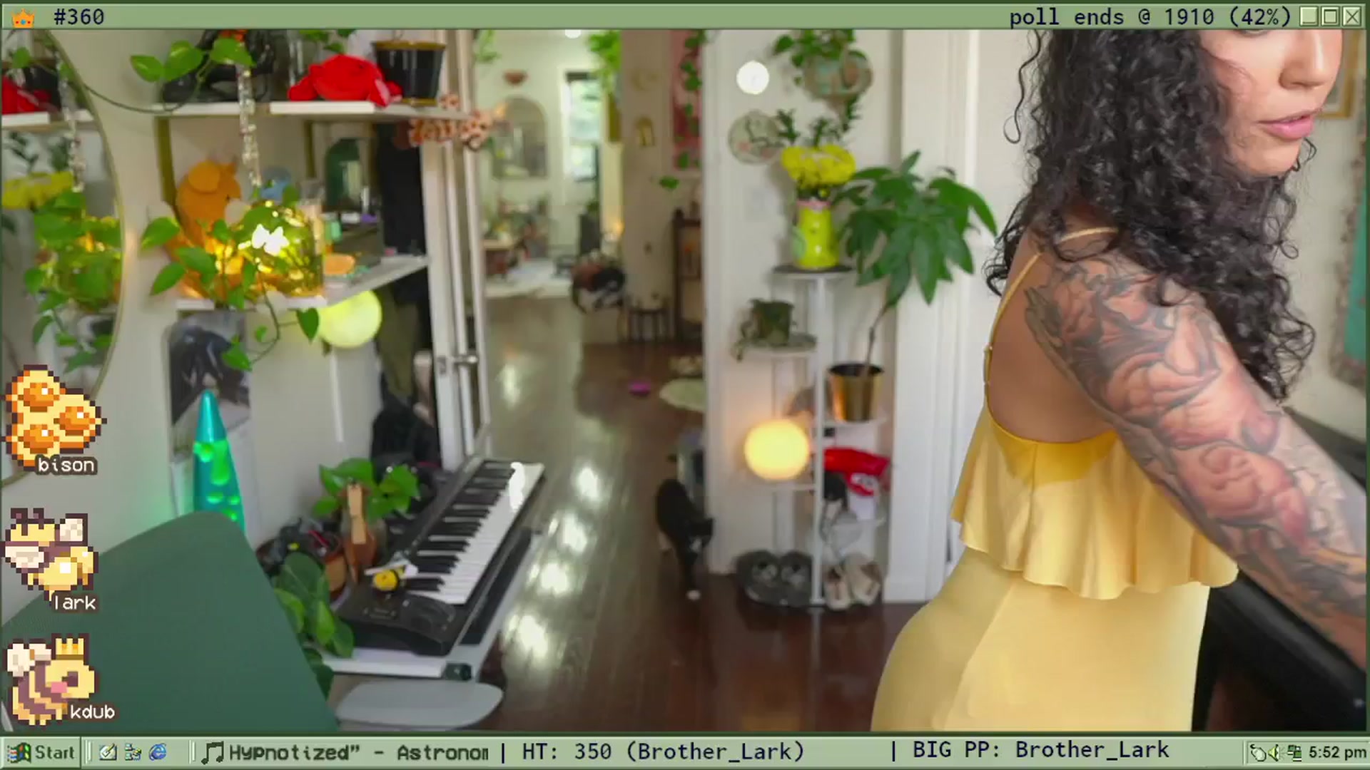 Gallery image thumbnail from TERRA's myfreecams stream on, 08/01/2025, 23:55 image 5 of 20