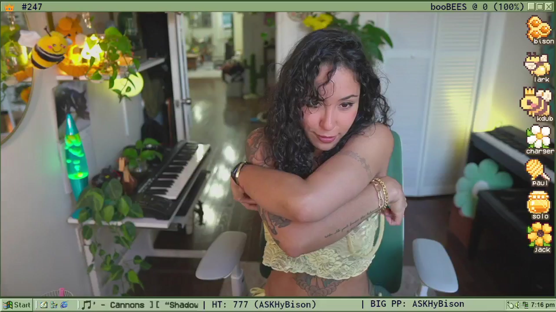 Gallery image thumbnail from TERRA's myfreecams stream on, 08/09/2025, 24:05 image 14 of 20