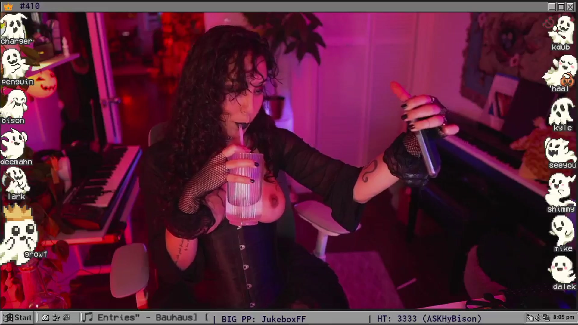 Gallery image thumbnail from TERRA's myfreecams stream on, 11/01/2025, 01:11 image 16 of 20