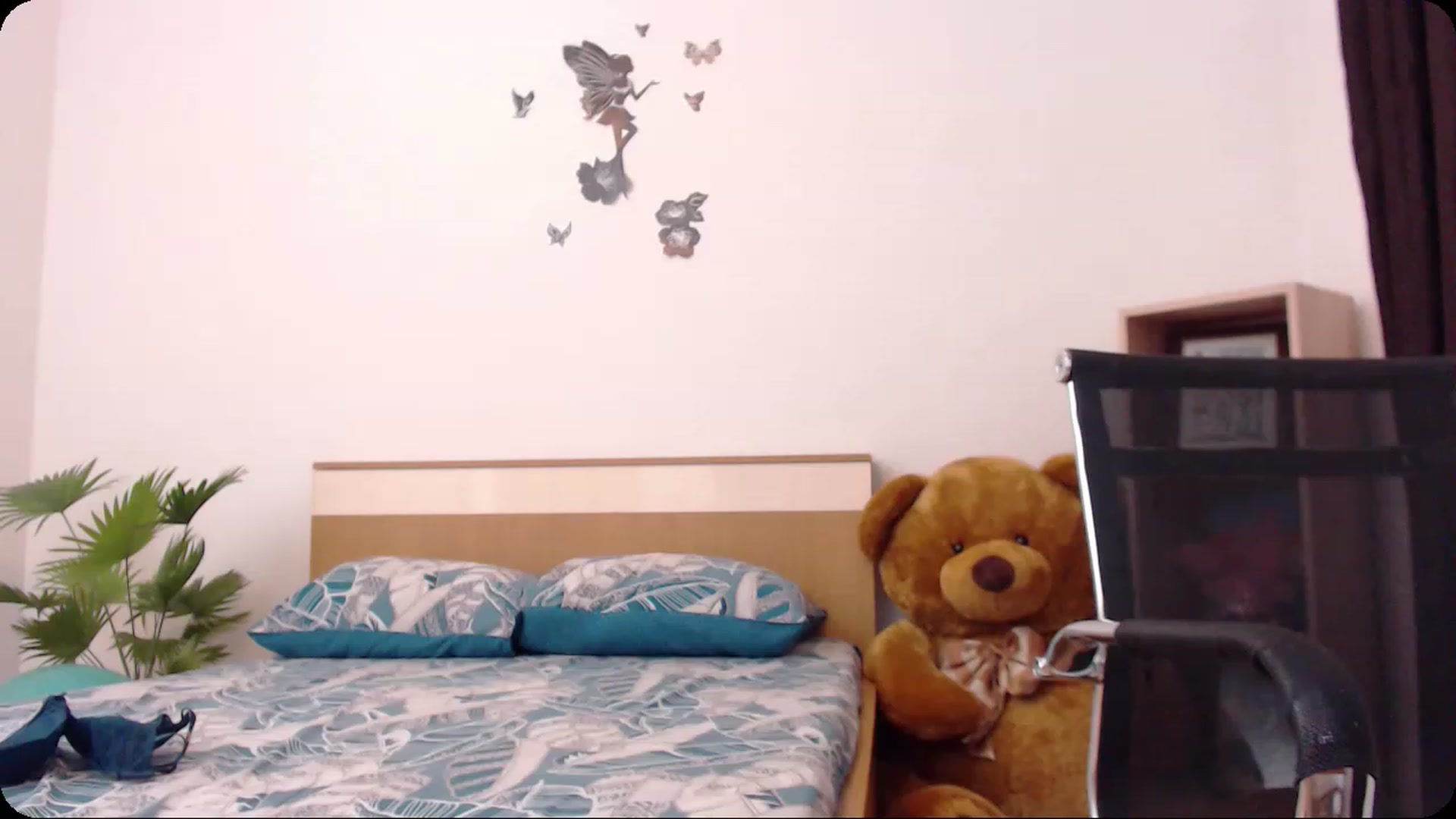 Gallery image thumbnail from THE_Lory's myfreecams stream on, 11/15/2022, 23:45 image 13 of 20