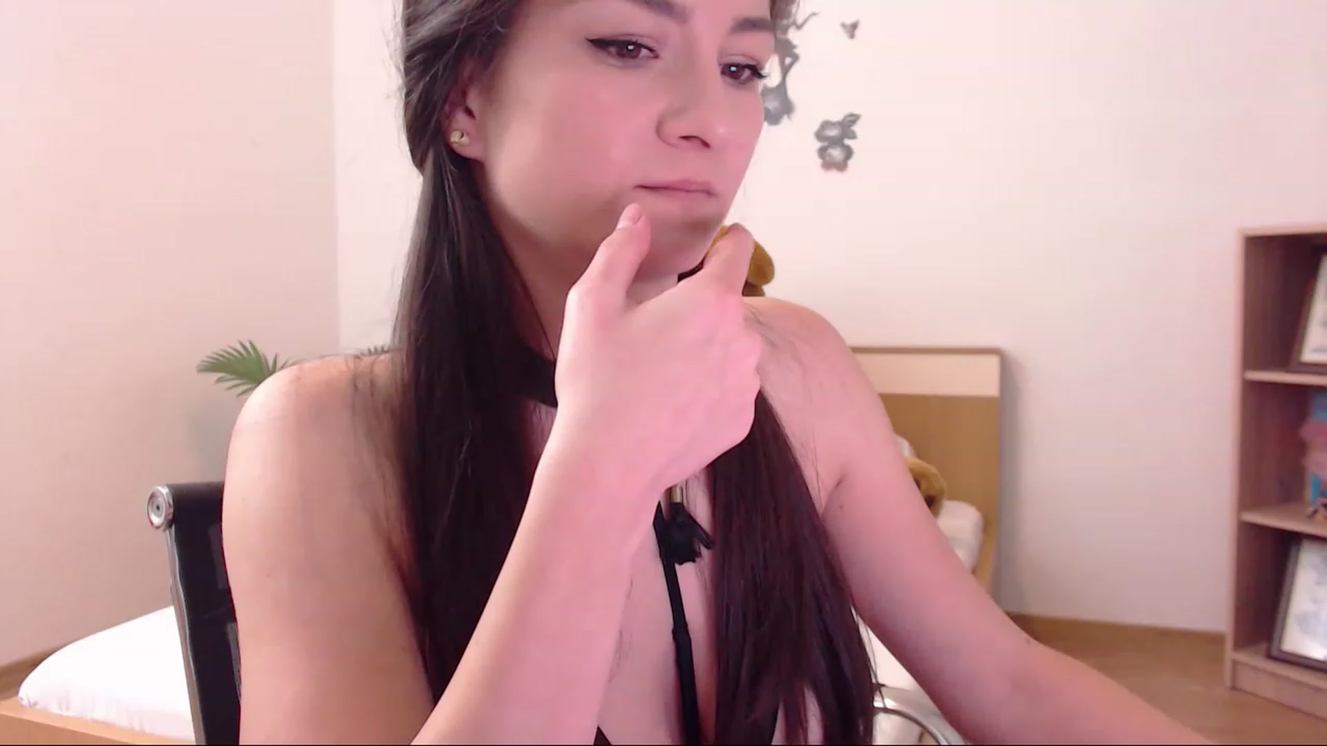Gallery image thumbnail from THE_Lory's myfreecams stream on, 11/19/2022, 23:19 image 2 of 20