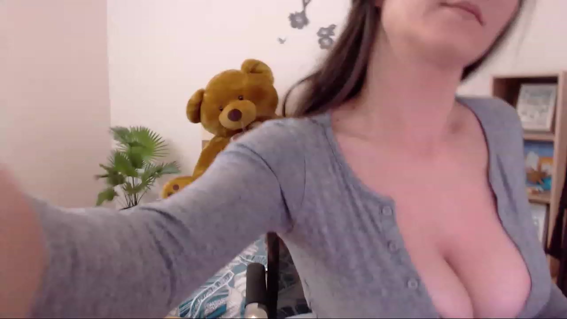 Gallery image thumbnail from THE_Lory's myfreecams stream on, 12/04/2022, 23:33 image 1 of 20