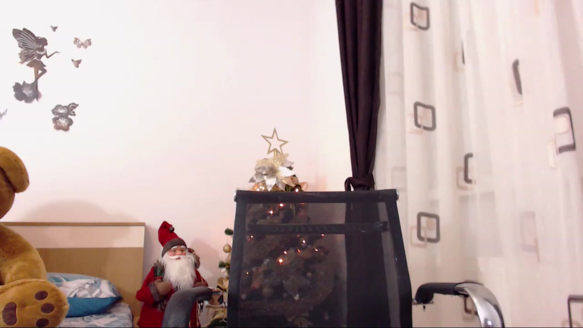 Gallery image thumbnail from THE_Lory's myfreecams stream on, 12/09/2022, 01:55 image 8 of 20
