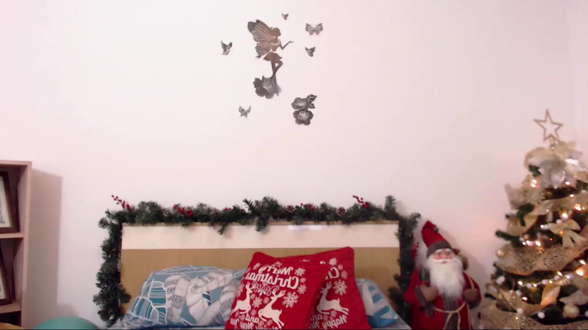 Gallery image thumbnail from THE_Lory's myfreecams stream on, 12/22/2022, 02:57 image 13 of 20