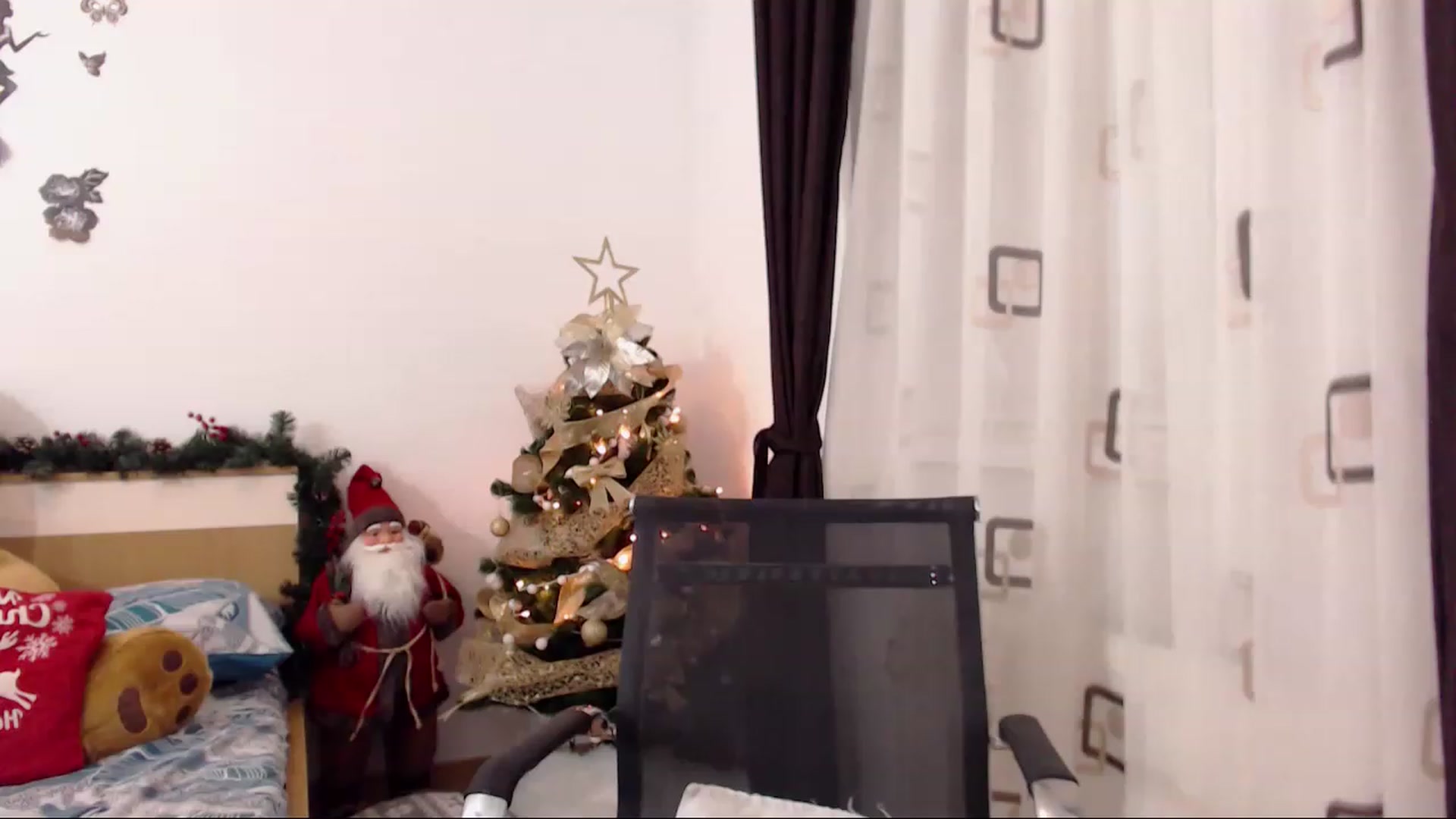 Gallery image thumbnail from THE_Lory's myfreecams stream on, 12/31/2022, 01:17 image 16 of 20